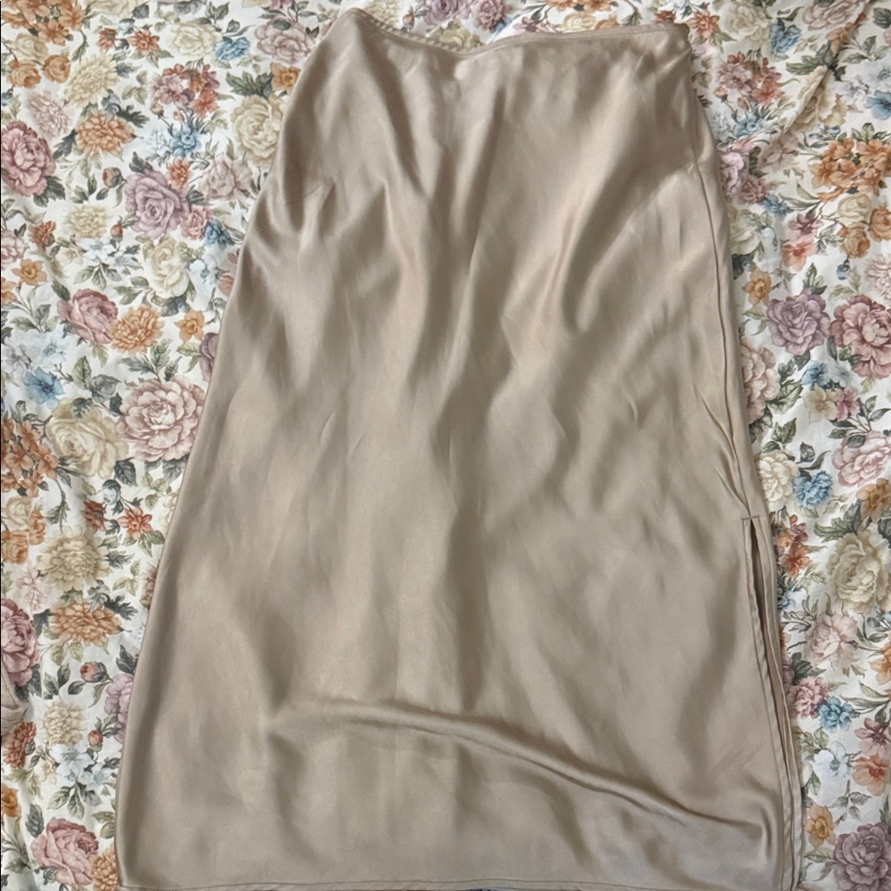 Old Navy Tan Skirt